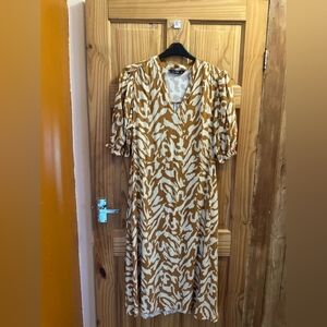 Women’s Mustard Animal Print V-Neck Midi Dress